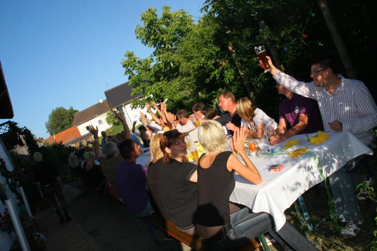 Englmannsberg Gasthaus Zum Spaeth מראה חיצוני תמונה